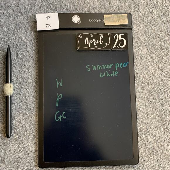 Under Armour Shorts Women L Large Highlighter Semi Fitted HeatGear Running Tulip - Picture 9 of 10